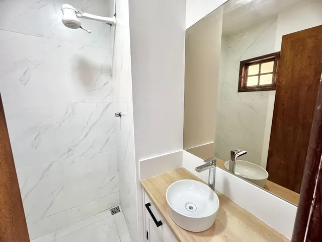 Imagem 1: Vendo excelente casa em Vargem Grande, 4 quartos (3 suites), sendo 1 quarto no primeiro