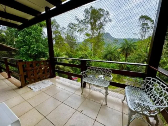 Imagem: Casa de Luxo no Camorim com Cachoeira Privativa