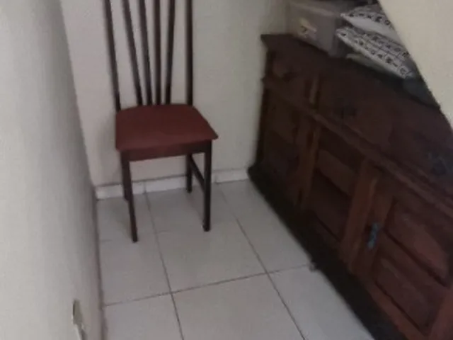 Imagem 11: Casa triplex de 2 quartos no Jardim Sulacap, Rio de Janeiro-RJ: Espaçosa e Aconchegante