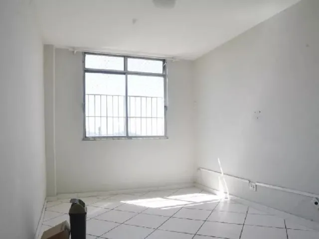 Imagem 10: Tijuca, apartamento 2 quartos + dependencia completa