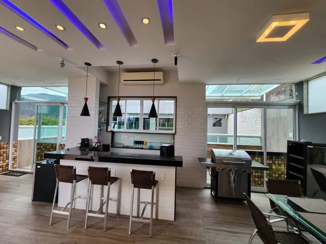 Imagem 5: Vargem Pequena, belissima casa, com 5 suites, lazer no Rooftop com piscina, academia e