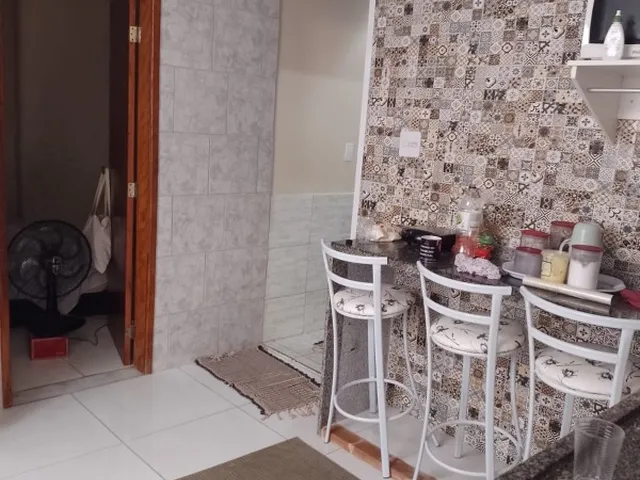 Imagem 4: Realengo, otima casa linear, em rua super tranquila, 2 quartos com quintal e área gourmet