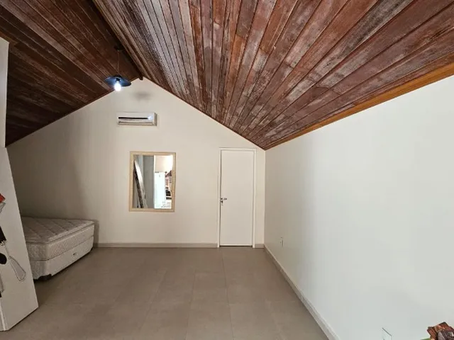 Imagem 3: Vargem Grande, excelente casa triplex, 5 quartos (2 suites sendo 1 no primeiro pav)