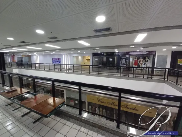 Imagem 2: Loja com 60m², no Shopping Barra Square, 2º piso, ar condicionado, internet, 2 vagas de