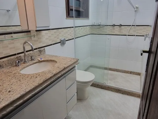 Imagem 2: Excelente casa triplex, com 454m² de área construida, documentaçao ok, aceita