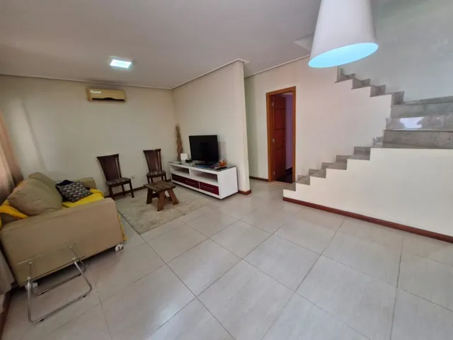 Imagem 4: Vargem Grande, linda casa duplex, 200m², em condomínio, 3 suites, quintal com piscina e
