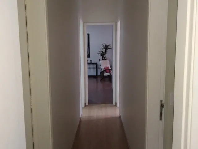 Imagem 4: Tijuca, rua tranquila e arborizada, 3 quartos + dependencia, vaga de garagem