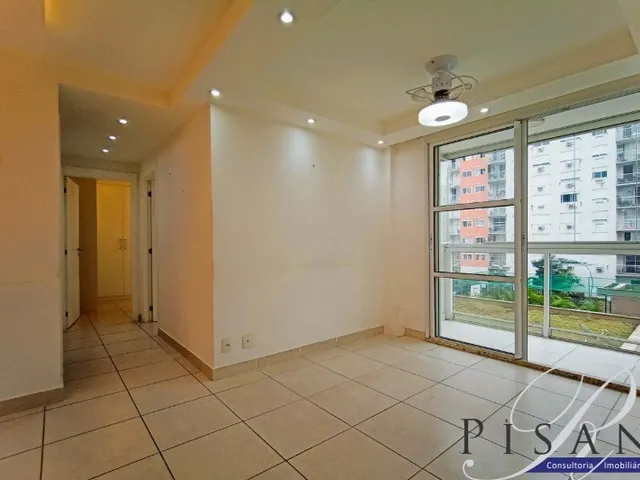 Imagem 1: Up Barra, apto de 2 qtos com suite, vista interna, varanda com fechamento em vidro