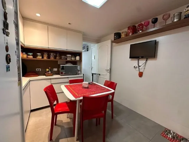 Imagem 6: Apartamento de Alto Padrão na Barra da Tijuca, Rio de Janeiro - 4 Quartos, 2 Suítes, 2
