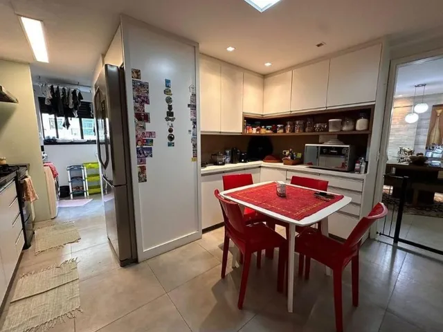 Imagem 9: Apartamento de Alto Padrão na Barra da Tijuca, Rio de Janeiro - 4 Quartos, 2 Suítes, 2
