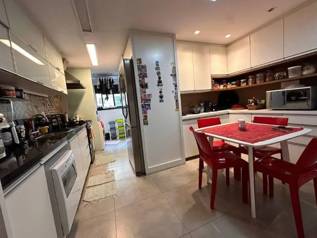 Imagem 13: Apartamento de Alto Padrão na Barra da Tijuca, Rio de Janeiro - 4 Quartos, 2 Suítes, 2