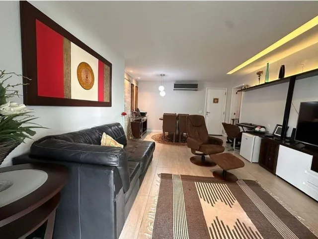 Imagem 4: Apartamento de Alto Padrão na Barra da Tijuca, Rio de Janeiro - 4 Quartos, 2 Suítes, 2