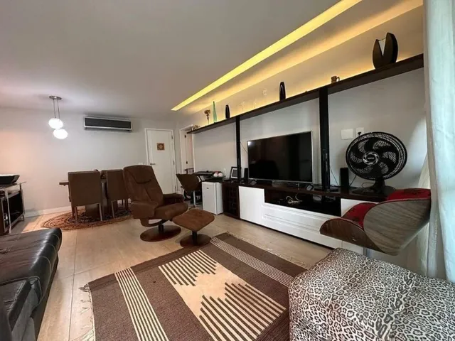 Imagem 8: Apartamento de Alto Padrão na Barra da Tijuca, Rio de Janeiro - 4 Quartos, 2 Suítes, 2
