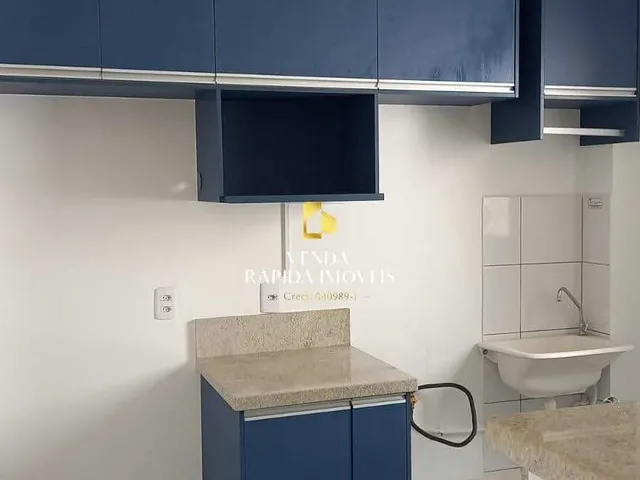 Imagem: O apartamento possui 2 Dormitórios, 1 Banheiro, 1 Vaga na