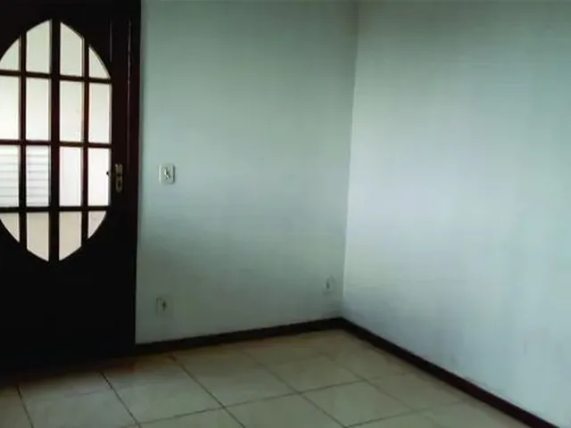Imagem 1: Casa 2 Quartos Rua Tranquila