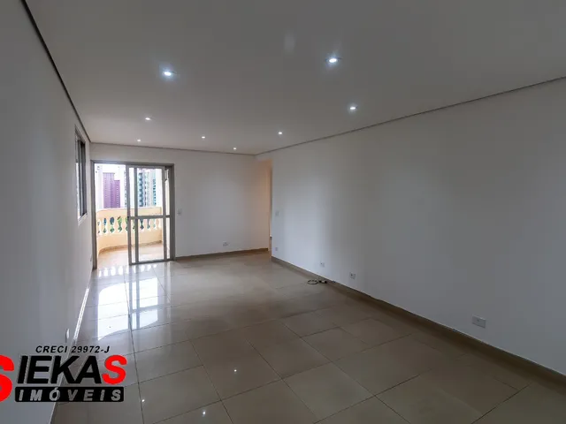 Imagem: O apartamento possui 3 Dormitórios, 1 Suíte, 3 Banheiros,