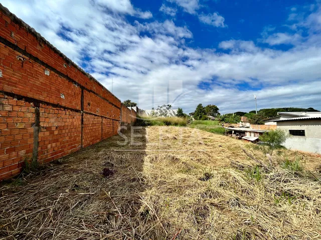 Imagem: Terreno à venda no alto do Canadá