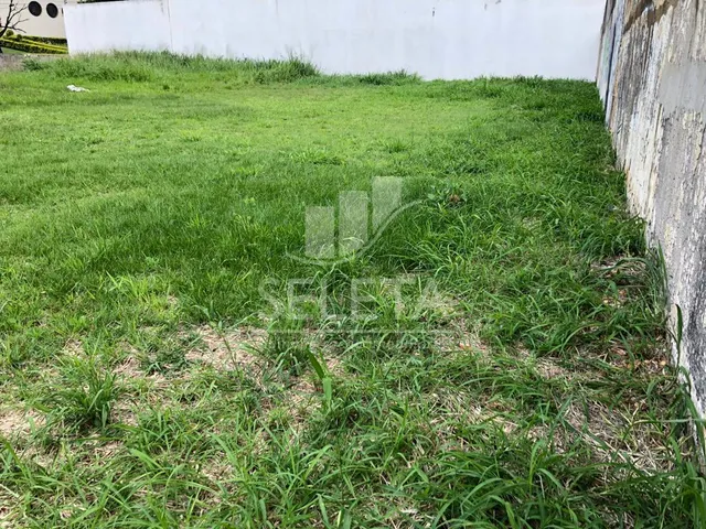 Imagem 3: Terreno de sub-esquina à venda, ao lado da Igreja São João Batista no bairro CENTRO em