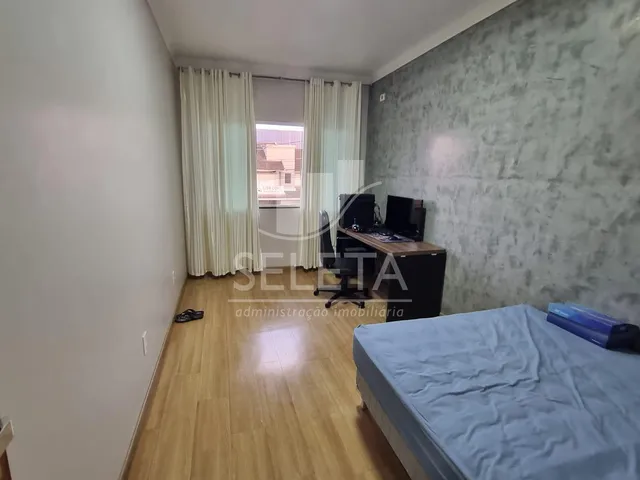 Imagem 8: Sobrado com 2 suítes 1 quarto no São Cristovão