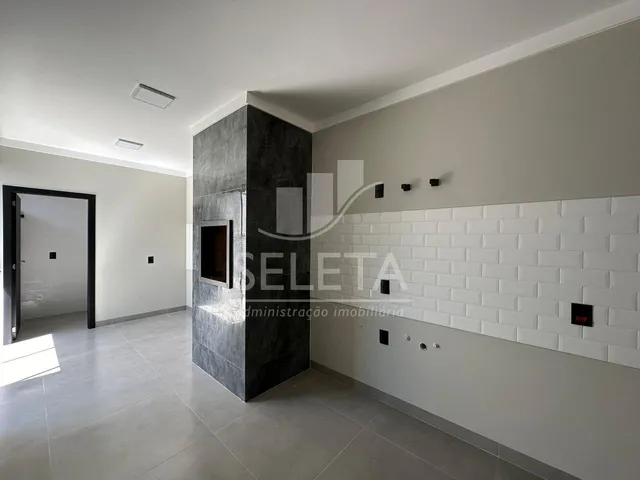 Imagem 2: Linda casa à venda, com 90m2, no tropical III, em Cascavel-PR