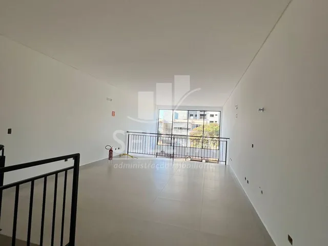 Imagem 2: SALA COMERCIAL NOVA, COM 72m MAIS MEZANINO DE 38m NO CENTRO