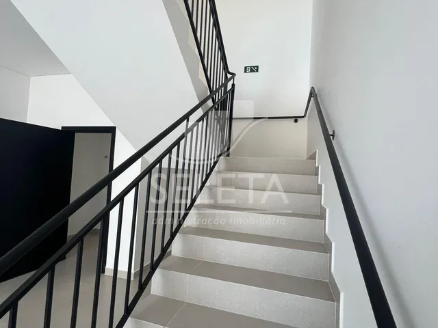 Imagem 4: SALA COMERCIAL NOVA, COM 72m MAIS MEZANINO DE 38m NO CENTRO