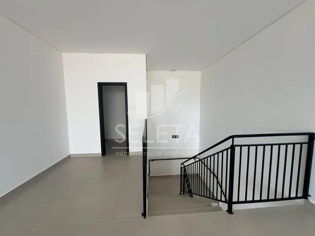 Imagem 3: SALA COMERCIAL NOVA, COM 72m MAIS MEZANINO DE 38m NO CENTRO