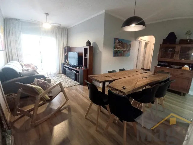 Imagem: Apartamento com 03 Dormitórios À Venda