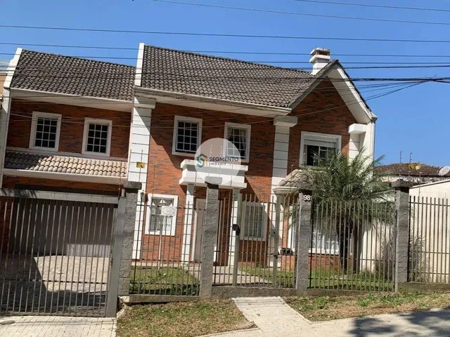 Imagem: Casa à venda no São Lourenço em Curitiba