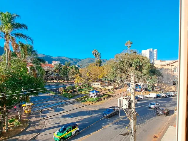 Imagem 2: Apartamento à venda no Centro de Poços de Caldas-MG: 2 quartos, sala, banheiro, 37m²
