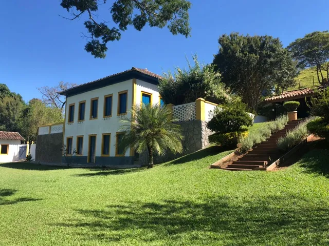 Imagem: Fazenda Centenária, com Casarão Histórico
