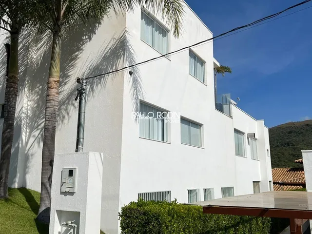 Imagem: CASA TEMPORADA em CAPITÓLIO - MG, ESCARPAS