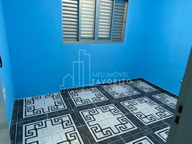 Imagem 6: Sobrado á venda, Várzea Paulista, com três dormitórios, sendo um com suíte e closet