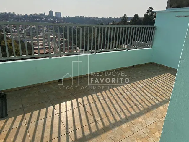 Imagem 5: Sobrado á venda, Várzea Paulista, com três dormitórios, sendo um com suíte e closet