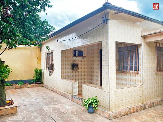 Imagem: CASA À VENDA COM 03 DORMITÓRIOS - 04 LOJAS