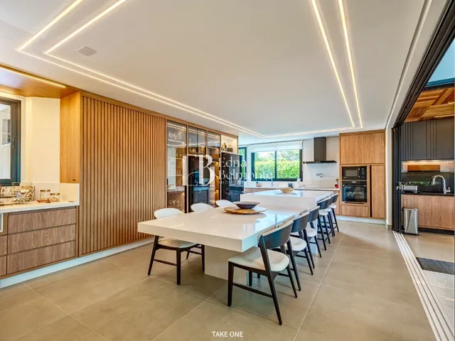 Imagem 8: LUXUOSA CASA PARA VENDA COM 4 SUÍTES NO CONDOMÍNIO FAZENDA SERRA...