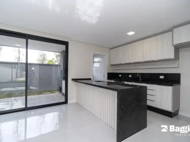 Imagem 12: Casa de 3 Quartos para Alugar no Bairro Campo Comprido