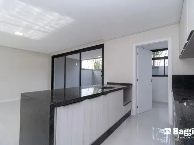 Imagem 7: Casa de 3 Quartos para Alugar no Bairro Campo Comprido