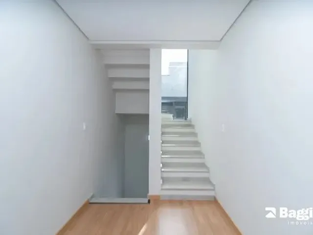 Imagem 10: Casa de 3 Quartos para Alugar no Bairro Campo Comprido