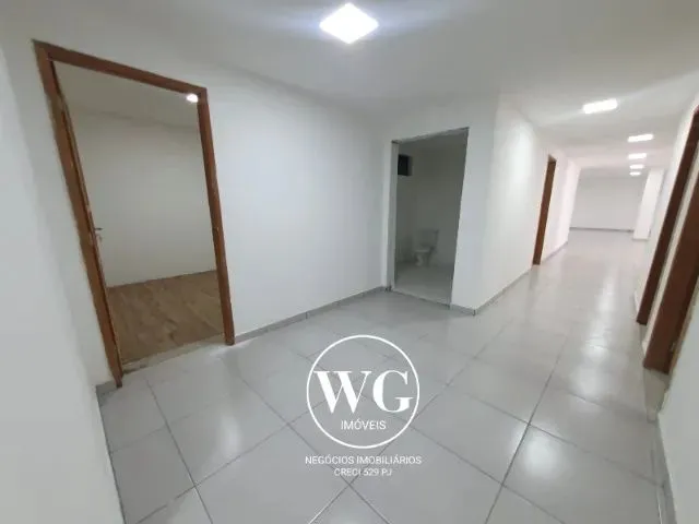 Imagem 8: Imóvel com Grande Potencial, Excelente para Clinica, Consultórios, Curso, Escolas