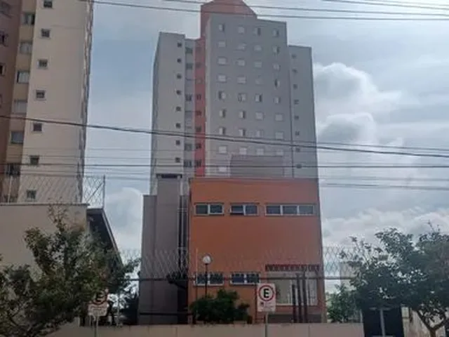 Imagem: O apartamento possui 2 Dormitórios, 1 Banheiro, 1 Vaga na