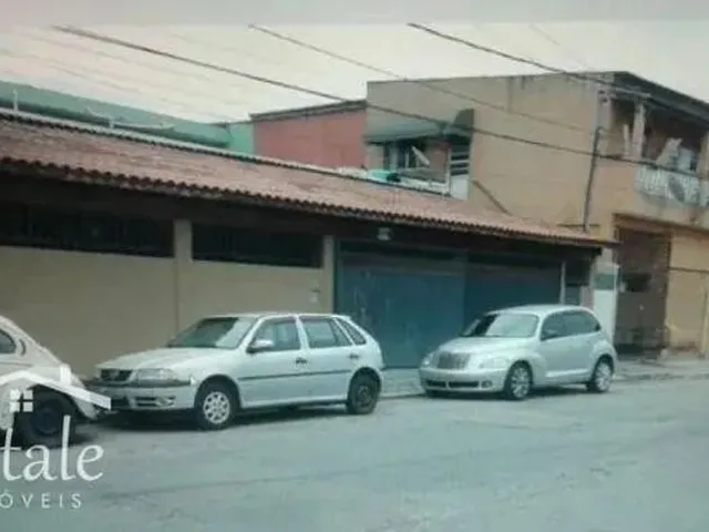 Imagem: A casa possui 5 Dormitórios, 4 Banheiros, 4 Vagas na