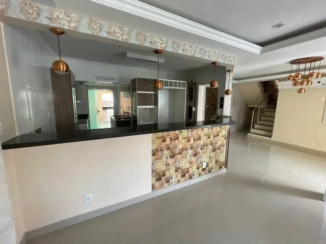 Imagem 1: Mansão no Aleixo, Dúplex 3 Suítes, Escritório, Piscina, Entrega Imediata, Condomínio