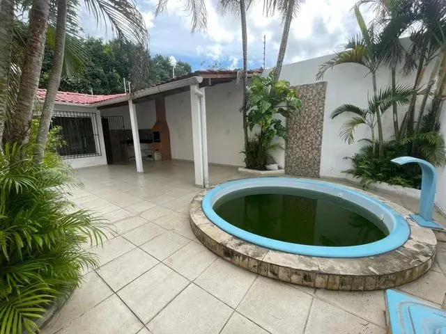 Imagem 3: Mansão no Aleixo, Dúplex 3 Suítes, Escritório, Piscina, Entrega Imediata, Condomínio
