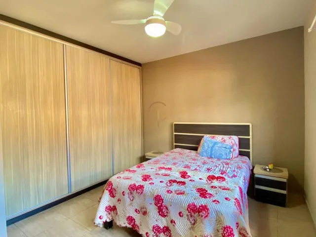 Imagem 12: PRÉDIO COMERCIAL COM APARTAMENTO E CASA TÉRREA NO NITERÓI