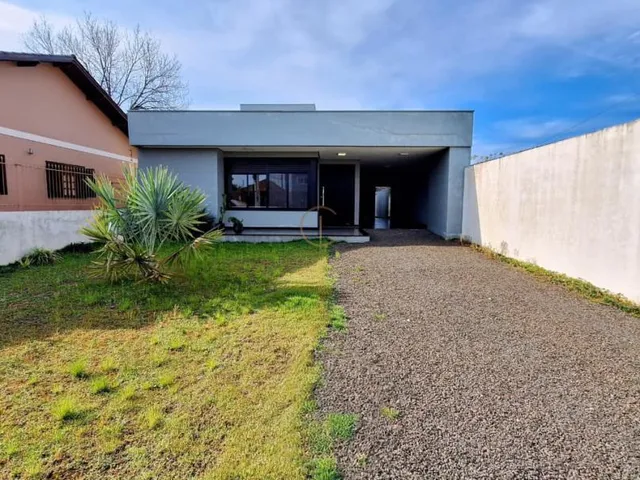 Imagem 3: Casa Térrea Contemporânea com Suíte Master, Espaço Gourmet e Pátio Amplo