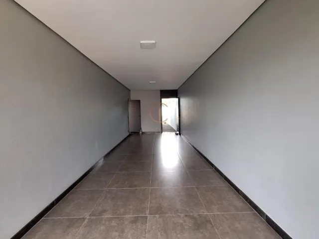 Imagem 8: Casa Térrea Contemporânea com Suíte Master, Espaço Gourmet e Pátio Amplo