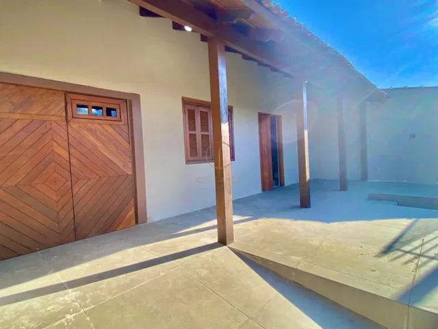 Imagem: CASA TÉRREA COM 2 DORM-SUÍTE- PISCINA