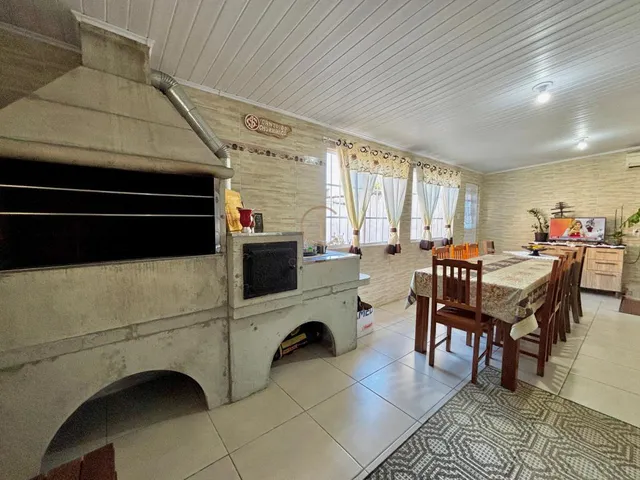 Imagem 14: Casa térrea com 3 dormitórios, duas vagas, amplo pátio. Excelente localização