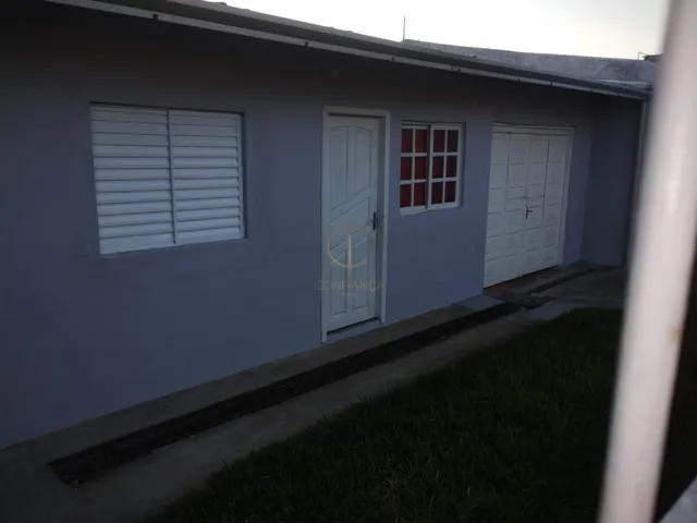 Imagem: Casa com 03 dormitórios, no Guajuviras
